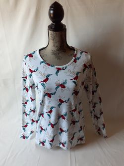White stag women's graphic long sleeve top size L