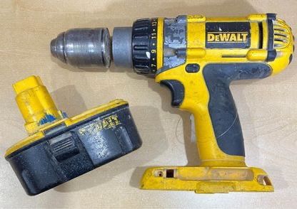 Dewalt DC988 Cordless Drill Driver Hammer Drill