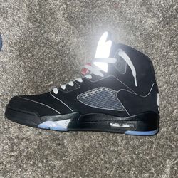 Jordan 5 Metallics 