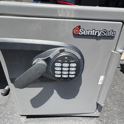 SentrySafe, 1.23 Cu. ft.