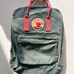 Fjallraven Kanken Backpack