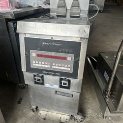 Fryer With Filtration Henny Penny