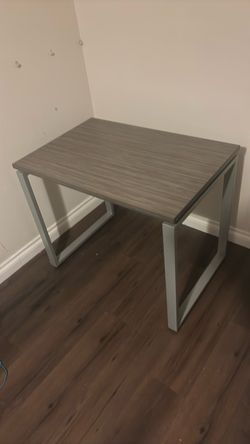 Computer Desk / Study Desk