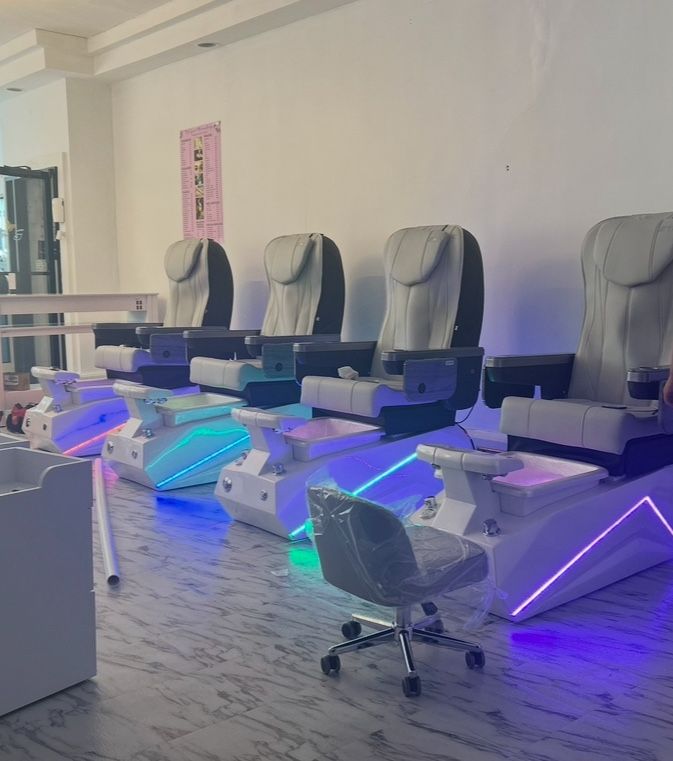 Brand New Pedicure Chairs Massage Chair LED Lights Out Of Box