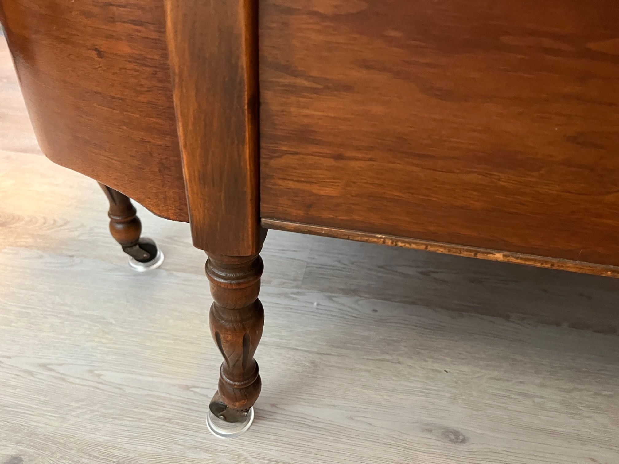 Antique Art Deco Floral Detail Rounded Corner Full Bed Frame for Sale in Redmond, WA OfferUp