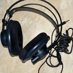 Akg K702
