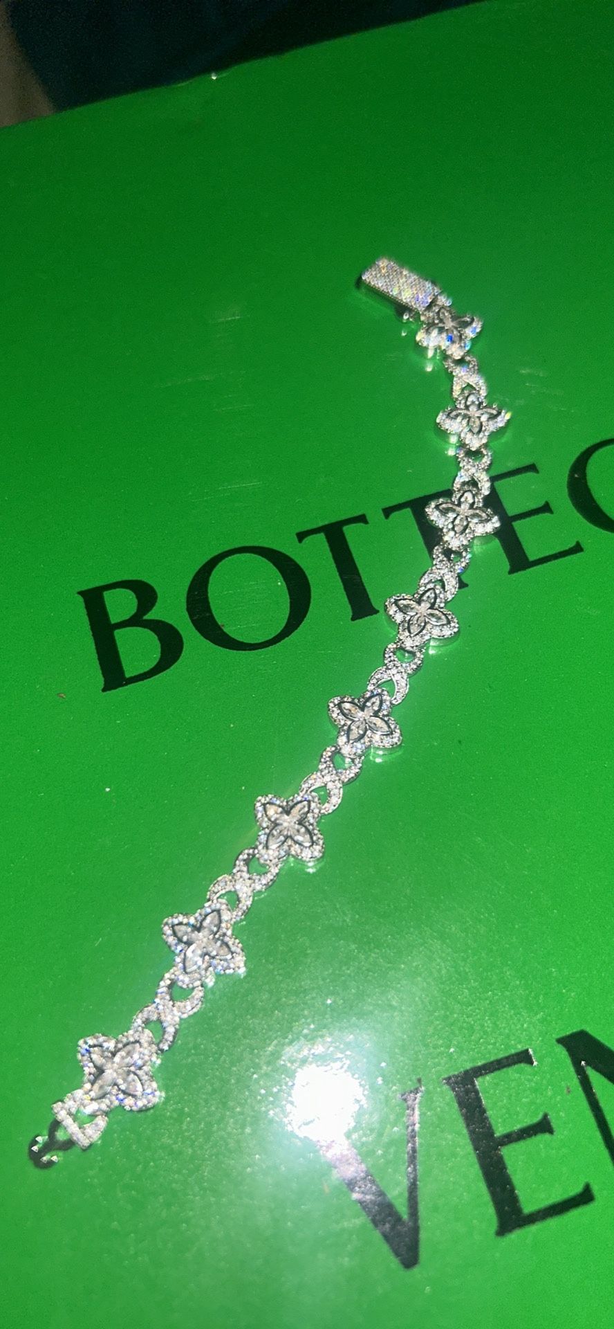 van cleef diamond bracelet