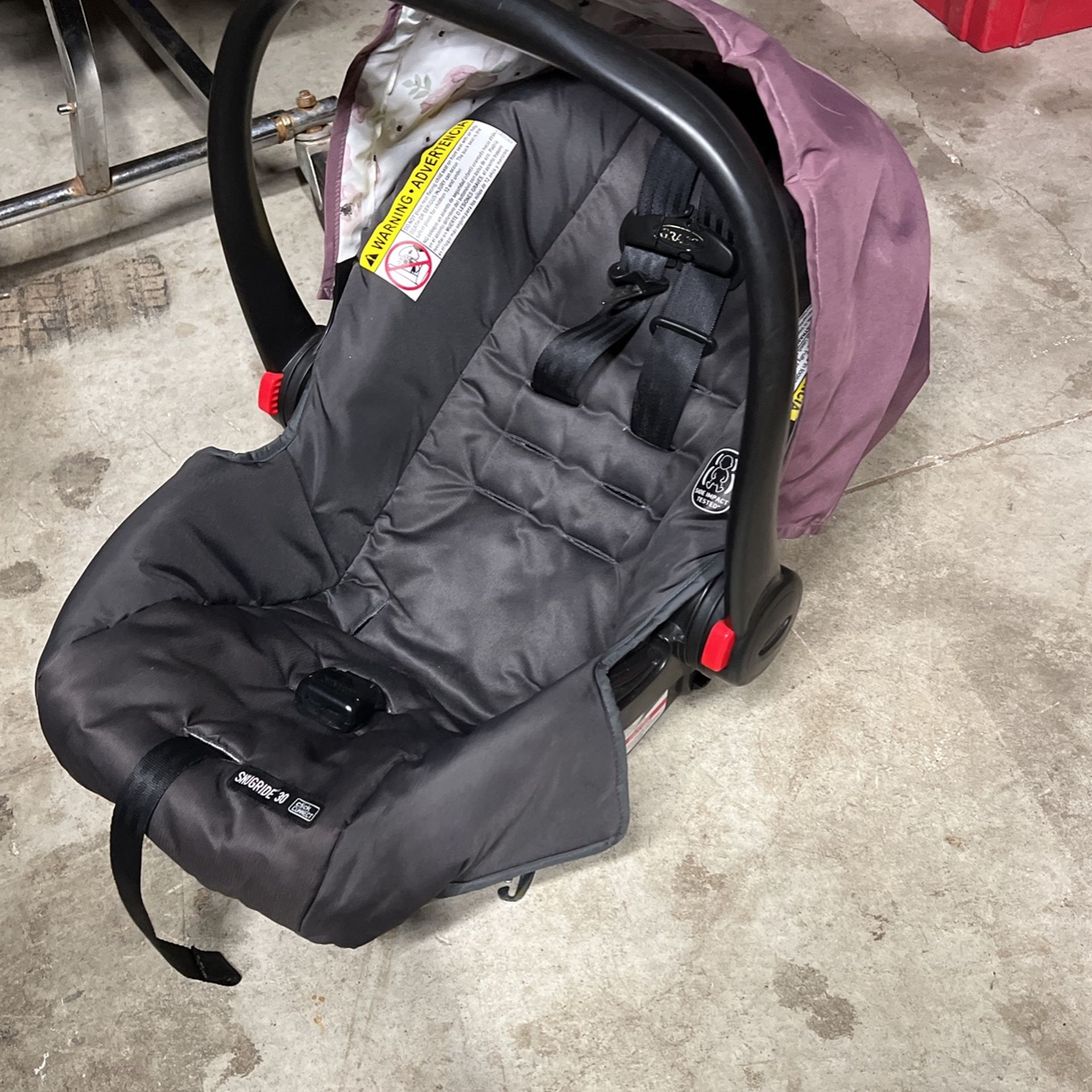 Baby Carrier Car Seat Excellent Condition/Clean 