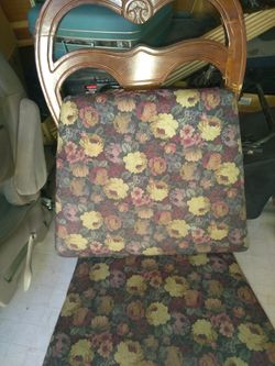 1 CHAIR 1 XTRA CUSHION