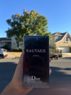 SAUVAGE PARFUM VAPORISATEUR SPRAY