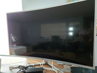 AOC 40" Curved 4K Monitor with 10 bit Color C4008VU8