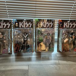 KISS ACTION FIGURES  COMPLETE SET 160.00 OBO!