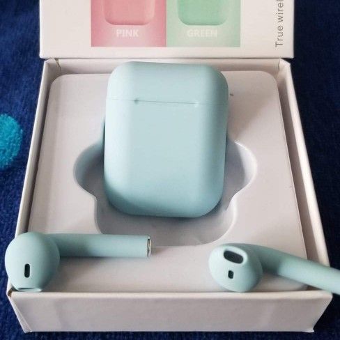 New Bluetooth/rechargeable/earpiece/ Headphones/earbuds/headset many styles available compatible with iPhone or android Bz9