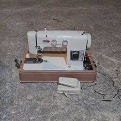 Wards Signature sewing machine model  UHT J260E