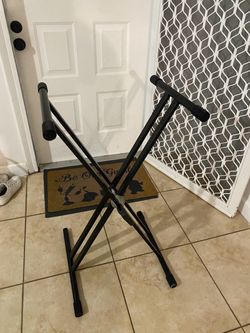 Piano stand