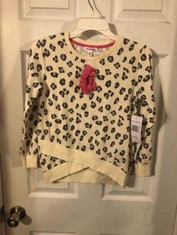 Girls top size large with hair bungie. Brand new with tags. Brand Eyeshadow.