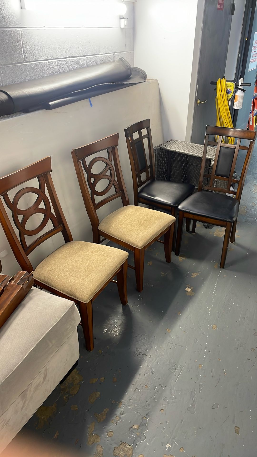 Dinning Table And Chairs For Sale