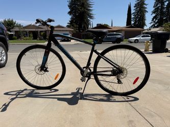 Infinity Boss 3 Disc City Hybrid Unisex 7-speed Bike 17"