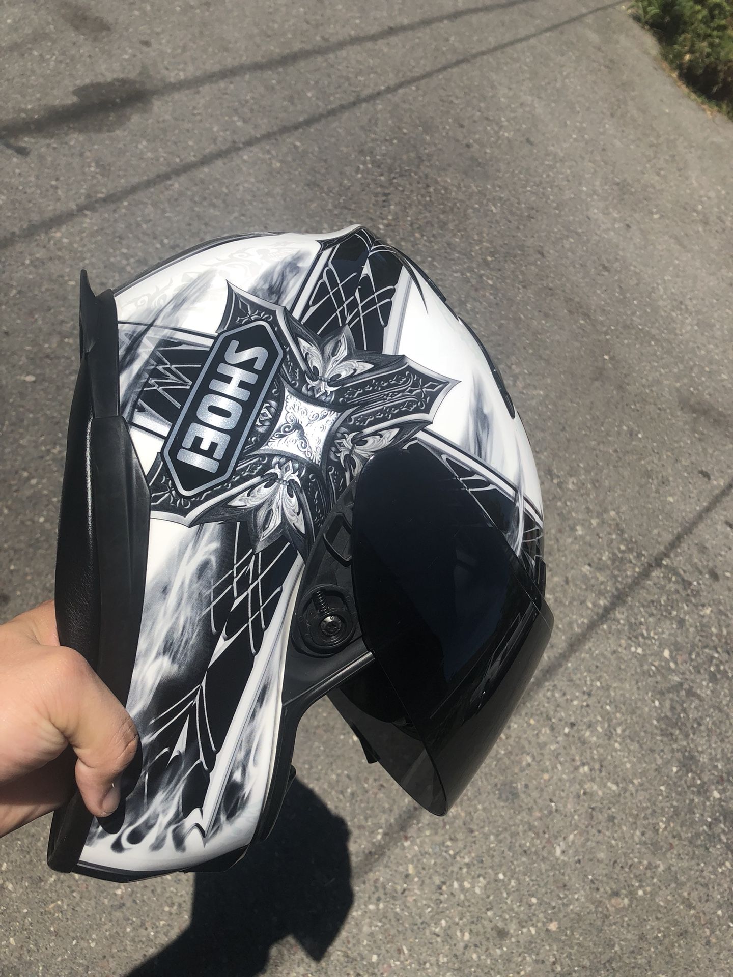 Motorcycle helmet