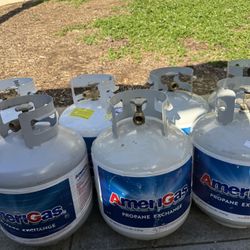 Propane Tanks ( FULL )