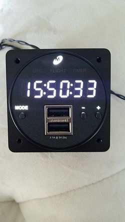 Mid Continent Avionics Digital Clock USB/Dual Chargers For Aircrafts