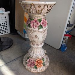 Vintage Capodimonte Italian Porcelain Pedestal ((27inch tall)) 