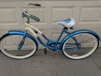Schwinn Legacy Beach Cruise Bike