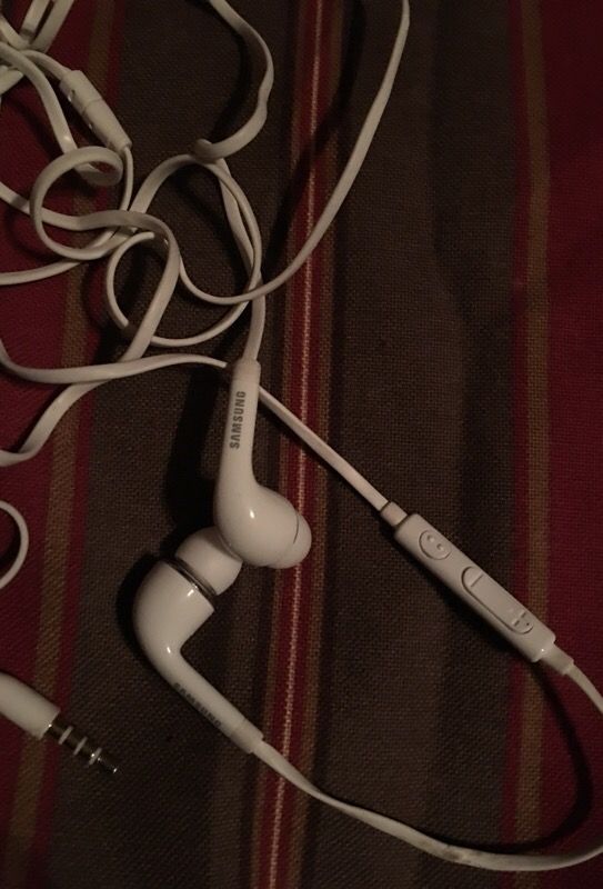 Samsung headphones