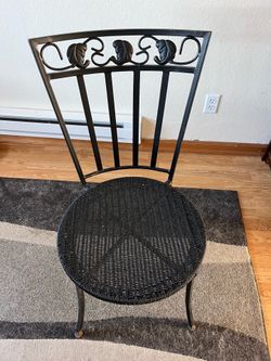 4 Outdoor Chairs