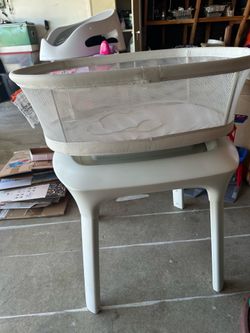 Uppa Baby Smart Bassinet
