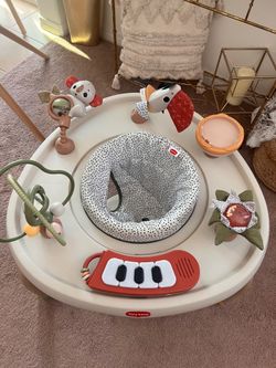 Tiny Love 5-in-1 Stationary Activity Center