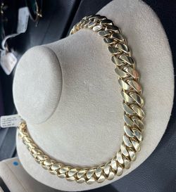 (79536) 10Kt YG 372GRMS CUBAN CHAIN
