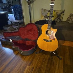 Taylor 714 C  , Guitar, Brought In 2006 . Like New Condition  
