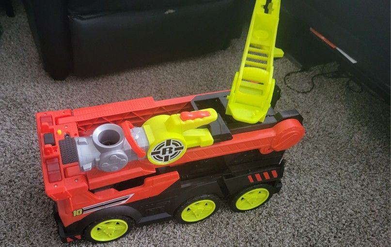 Boy Toy Firetruck Goes Up And Down