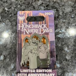 Disney Hunchback Of Notre Dame 25th Anniversary Gargoyles Trading Pin.  Year 2021. Limited edition of 4000.  Brand new on original card. 