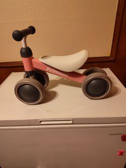 Balance bike for 12 to 24 months toddler toy bike pink$18