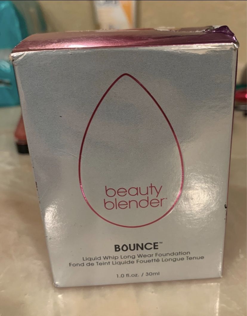 Beauty blender bounce foundation