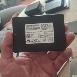 Samsung Ssd Pm871a 2.5 7mm 256gb