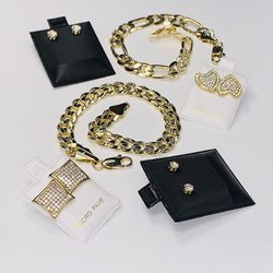 22k Stainless steel jewelry set for Sale in Las Vegas, NV - OfferUp
