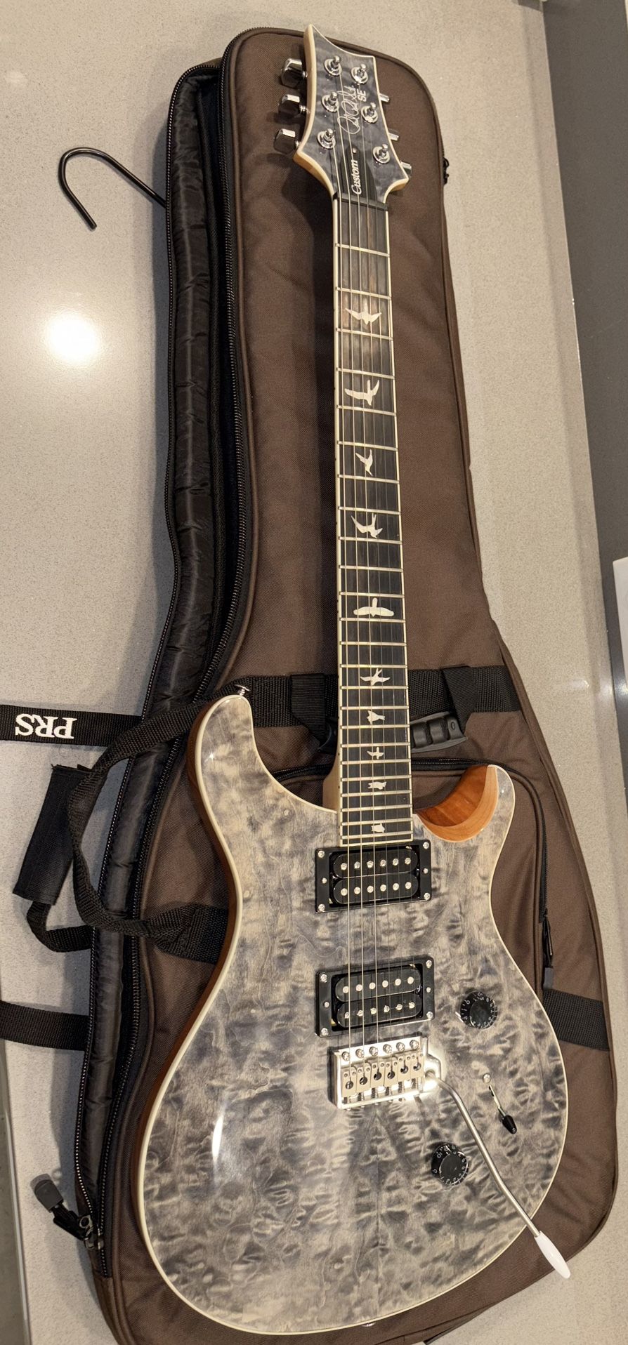 PRS SE Custom 24 Electric Guitar - Quilt Charcoal, with Exclusive Bag