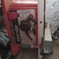 Skillsaw Table Saw