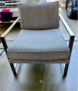 West Elm Single Side Chair in great condition