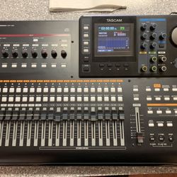 Tascam DP-32 Digital Portastudio