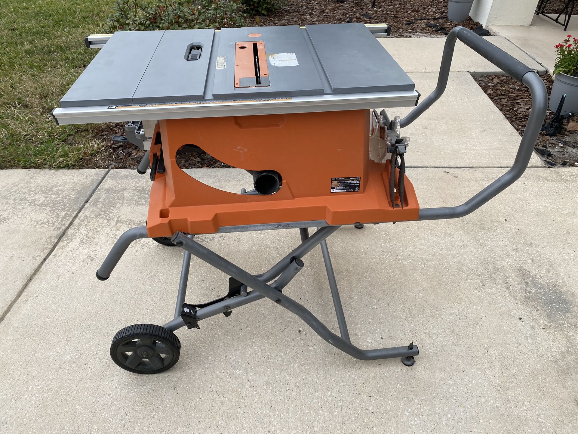 Ridgid R4513 10” Table Saw for Sale in Zephyrhills, FL OfferUp
