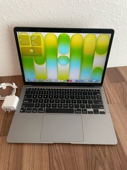 MacBook Air 13 (M1 chip / Latest OS 26 Tahoe) 8GB Memory Good Laptop (100% Battery )