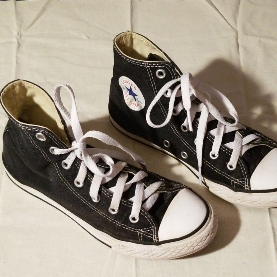 Converse hightop shoes youth's size 3