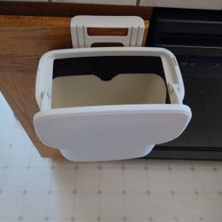 Hanging Garbage Can  With Lid