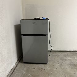 Whirlpool Mini Fridge