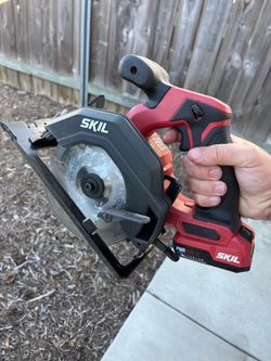 Skil Brushless Circular Saw WITH BATTERY