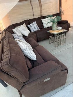 Brown sectional recliner couch 🛋️